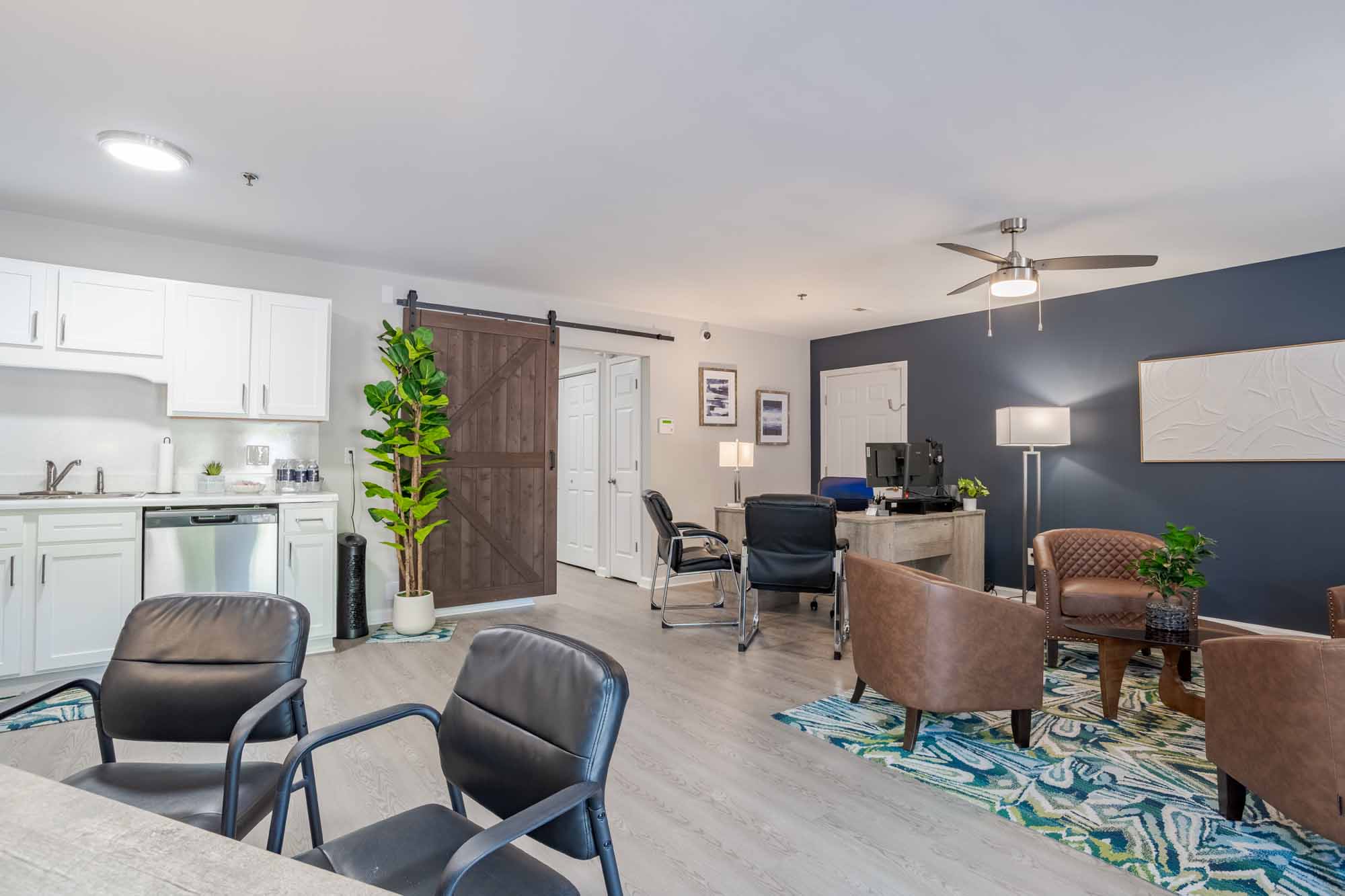 colonial-village-apartments-in-lincolnton-nc-leasing-office-desks-seating
